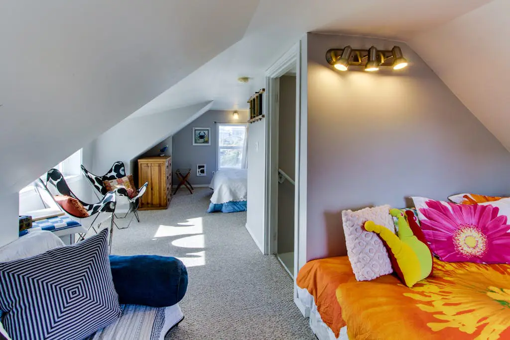 Ocean View Home with Free WiFi and Cable and a Full Kitchen - One Dog is Welcome