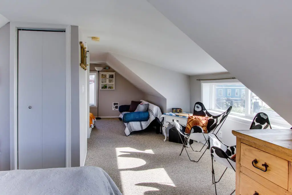 Ocean View Home with Free WiFi and Cable and a Full Kitchen - One Dog is Welcome