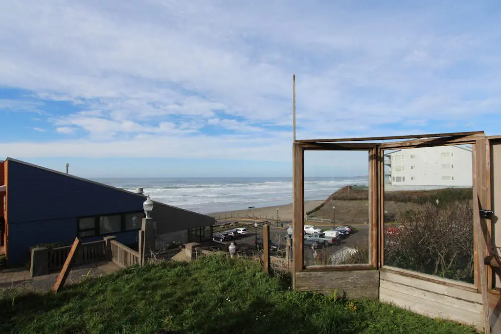 Ocean View Home with Free WiFi and Cable and a Full Kitchen - One Dog is Welcome