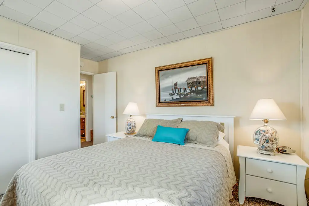 Dog-Friendly Oceanview Duplex with Beach Access - Walk to Nye Beach Shops