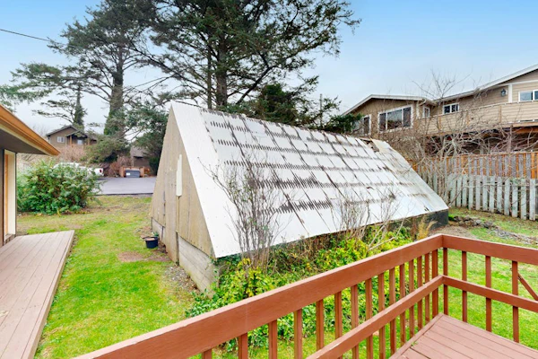 Cozy Getaway near Beach with Partial Ocean View, Free WiFi, & Washer/Dryer