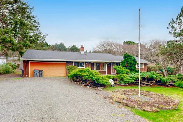 Cozy Getaway near Beach with Partial Ocean View, Free WiFi, & Washer/Dryer