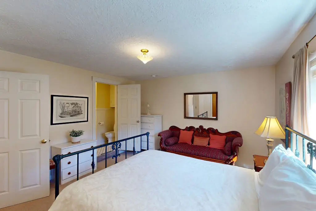 Seventh Street Cottage