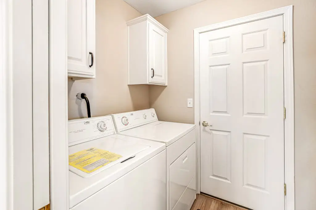Dog friendly house withspacious deck, gas grill, near Manzanita and the ocean