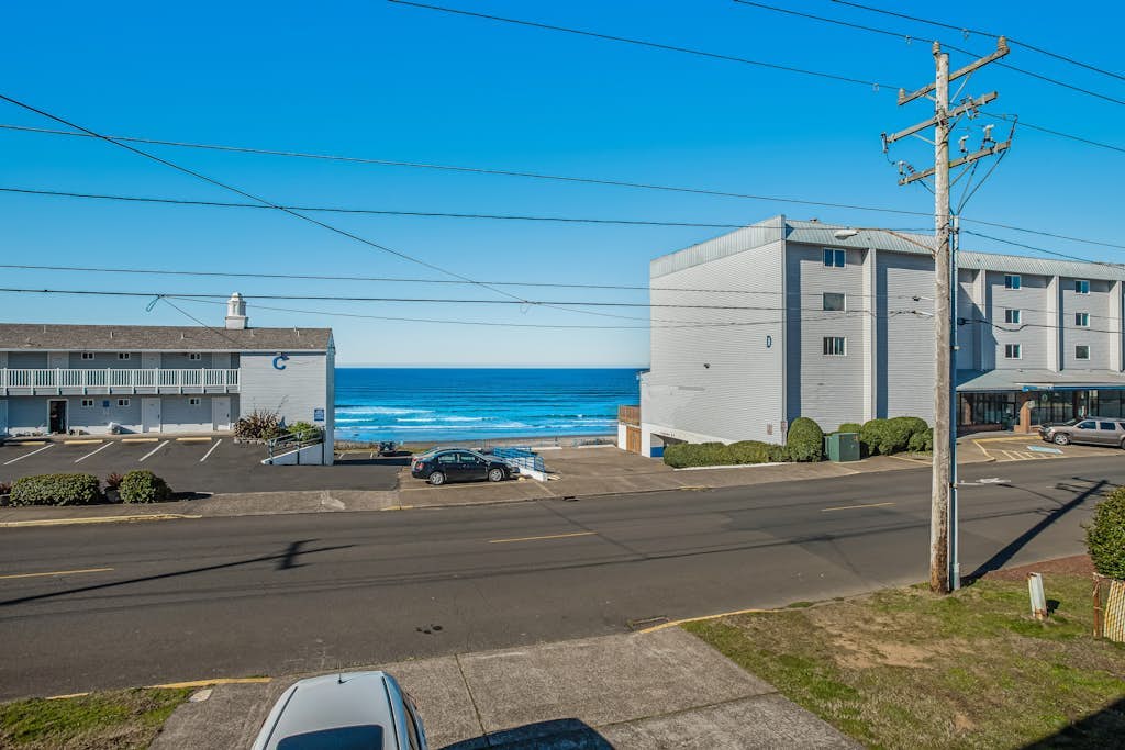Ocean-view home with beach access - walk to Nye Beach, shops, and dining