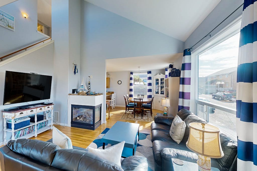Dog-Friendly Home w/ Gas Fireplace & Patio, in a Great Location Near the Beach