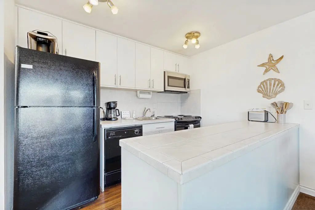 Delightful Harbor Perch Near Town with Shared pool & hot tub & Private Balcony