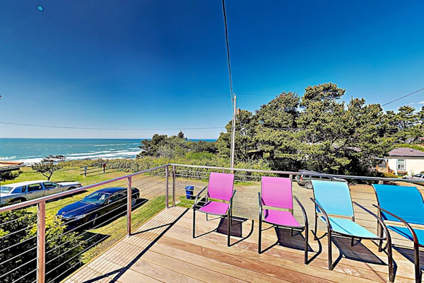 Ocean-view home - private hot tub, outdoor shower, dog-friendly - walk to beach