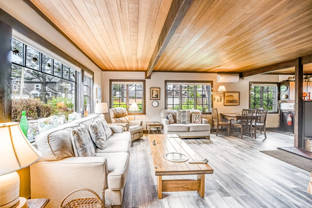 Historic Haystack Cabin