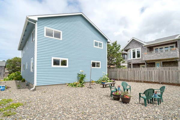 Sandpiper Beach House | House in Cannon Beach near downtown