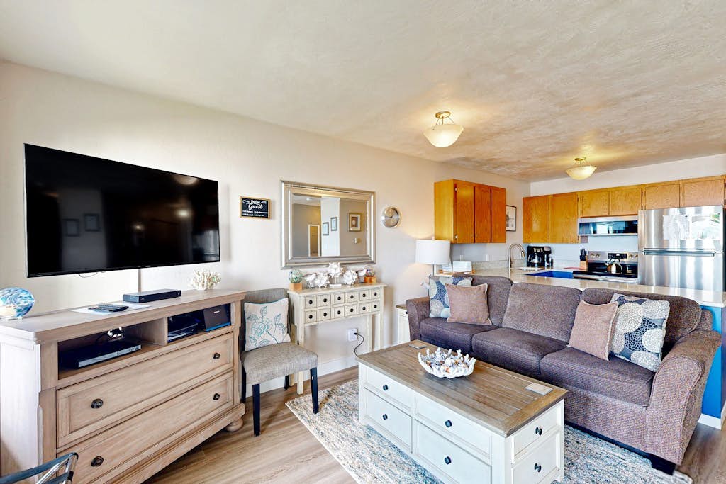 Modern oceanfront studio condo on Nye Beach with seasonal pool