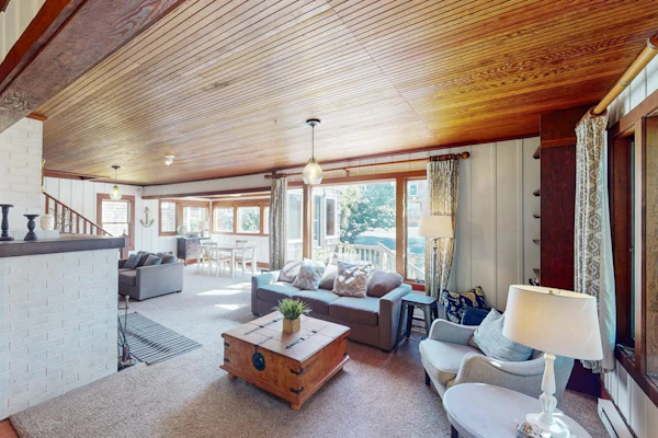 Vintage getaway in downtown Manzanita - 2 blocks to beach MCA #1123