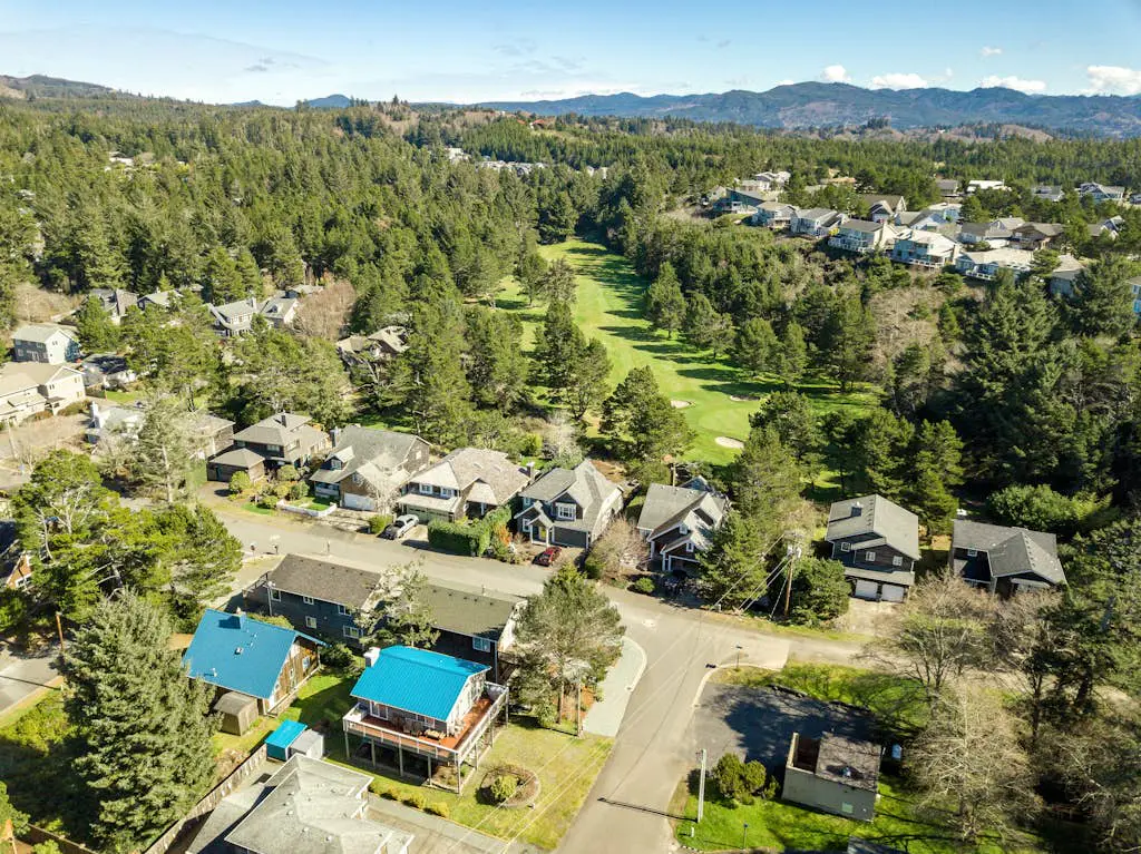 2-story dog-friendly home with beach access, Ping-Pong table, & grill