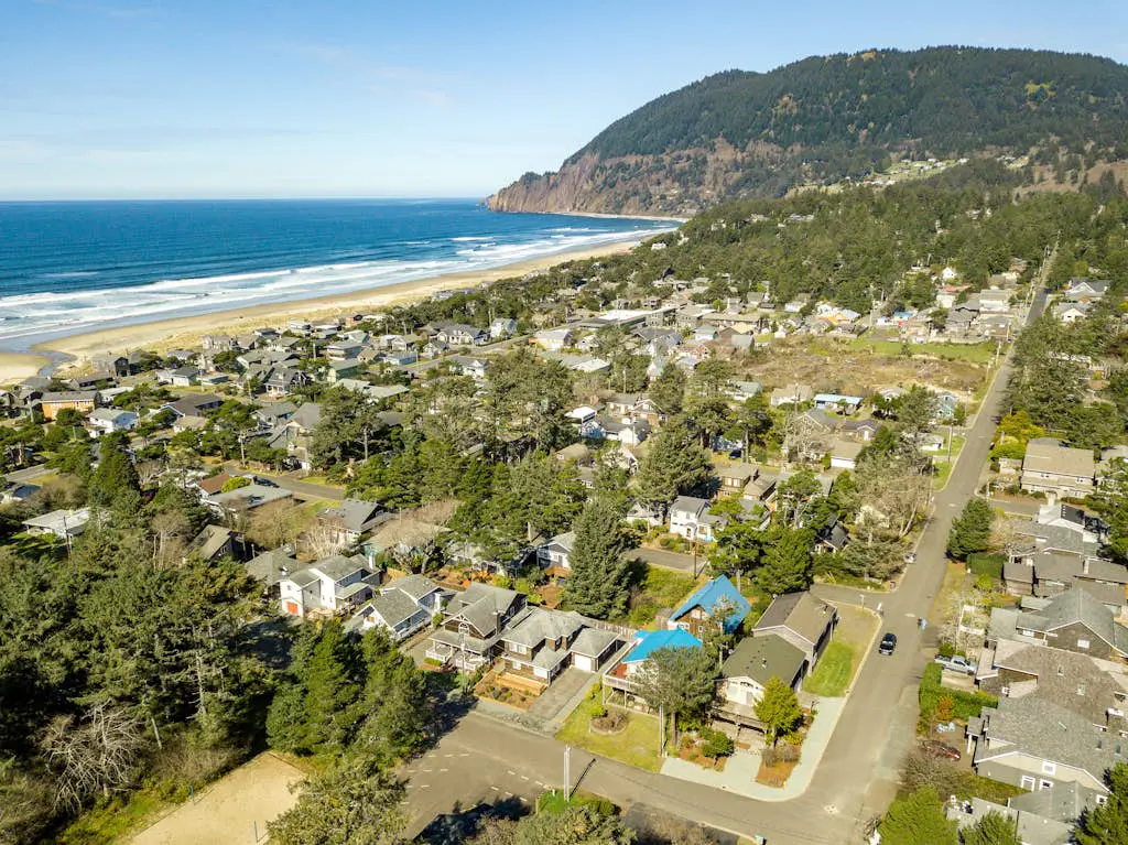 2-story dog-friendly home with beach access, Ping-Pong table, & grill