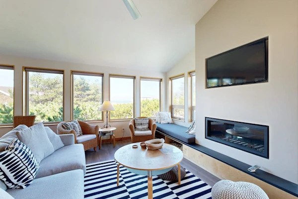 Ocean-view modern masterpiece just 4 houses down from beach - fireplace & grill