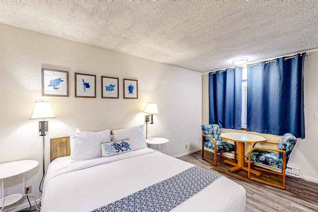 Lamplighter Inn - 103 Turtle Oasis