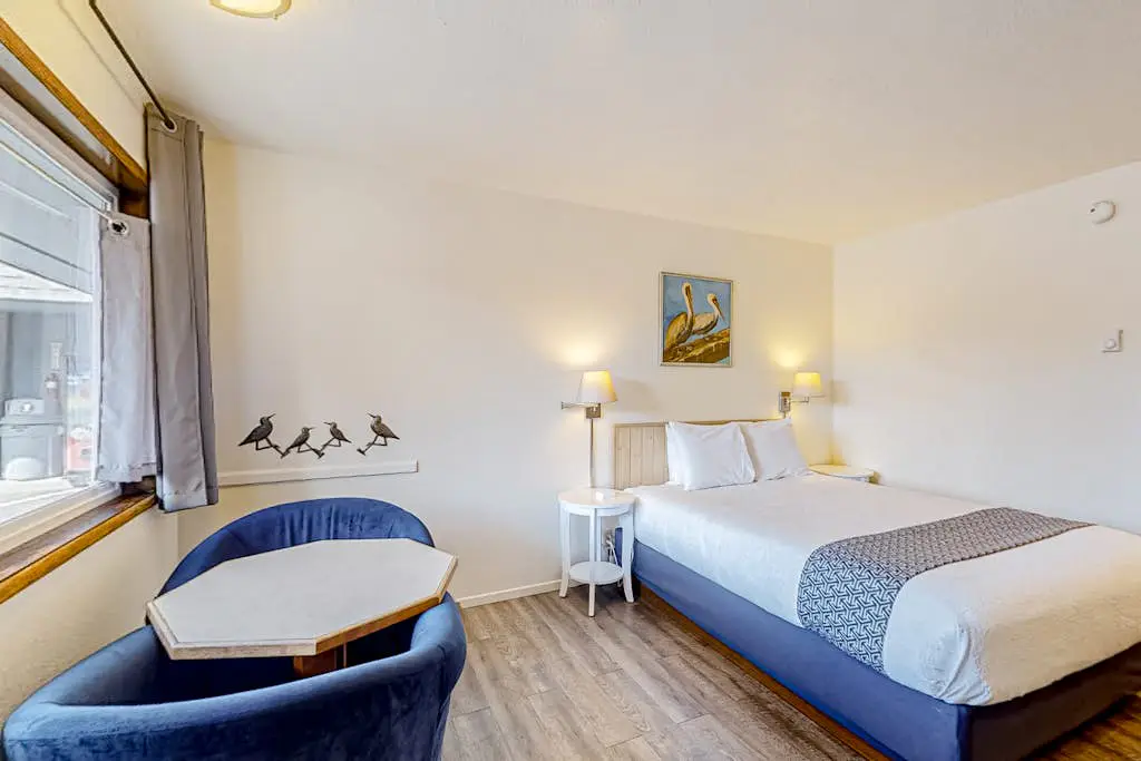 Lamplighter Inn - 107 Seabird Coast