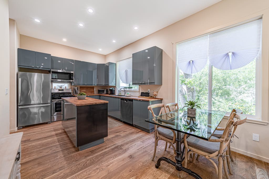Newly Built, Dog-Friendly, Colorful Creekside Home - One Mile to the Ocean