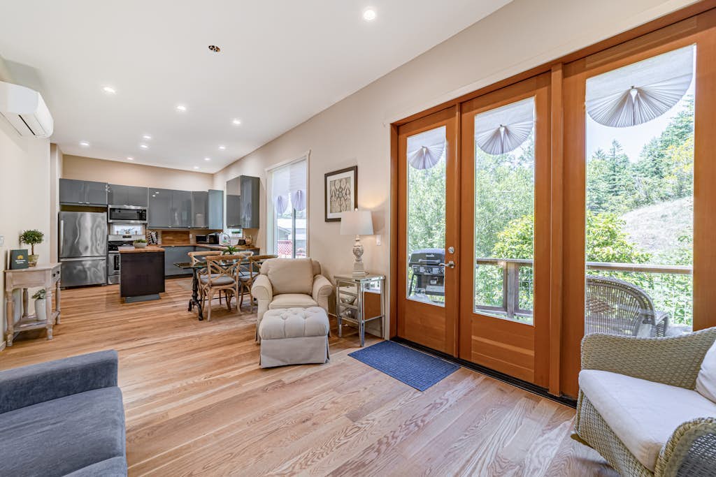 Newly Built, Dog-Friendly, Colorful Creekside Home - One Mile to the Ocean