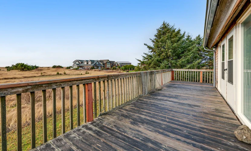 Family-Friendly, Oceanfront Home with Free WiFi, Gas Fireplace, & Private W/D