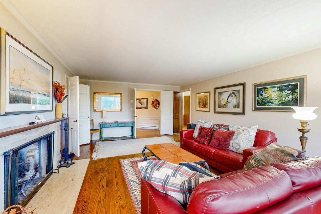 Oceanfront charmer with wood fireplace, games, & scenic deck - dog-friendly