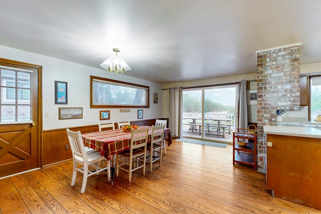 Oceanfront charmer with wood fireplace, games, & scenic deck - dog-friendly