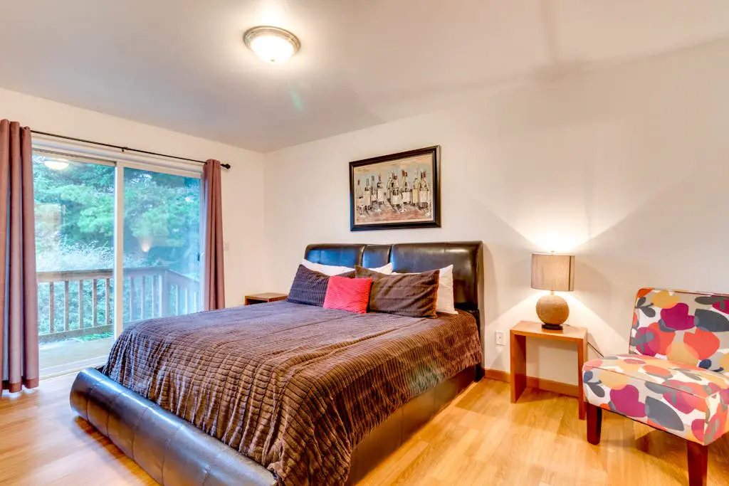 Dog-Friendly Home with Private Hot Tub - Near City Park and Beach Access
