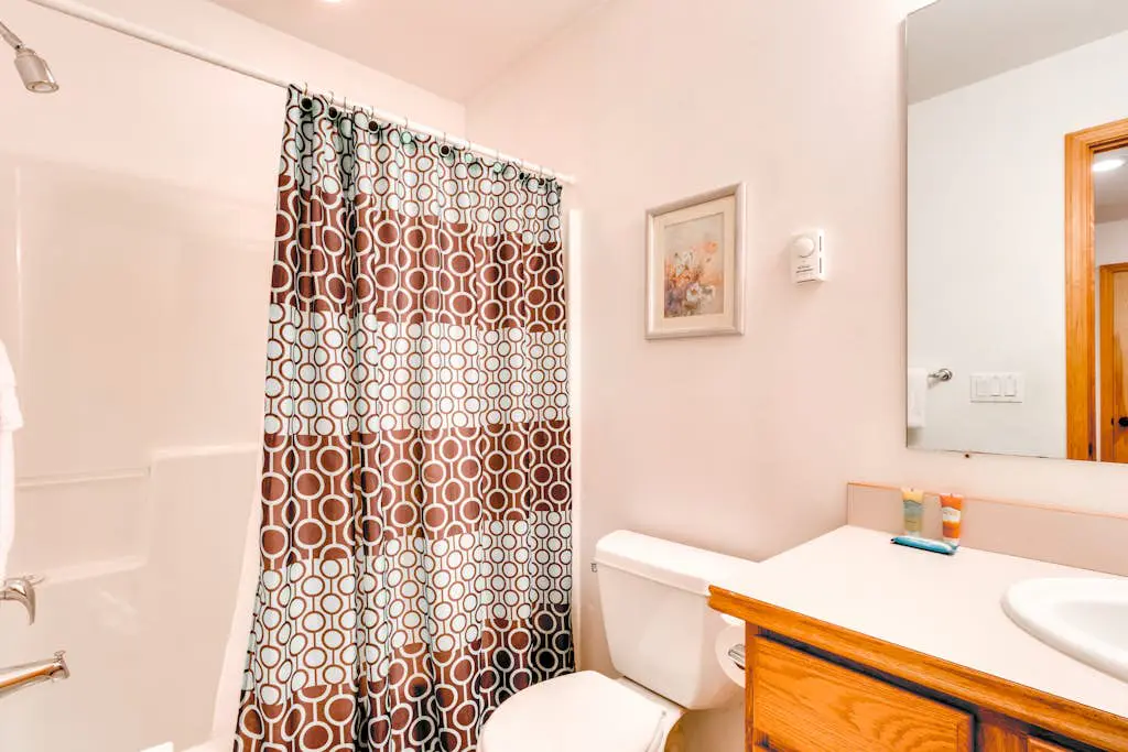 Dog-Friendly Home with Private Hot Tub - Near City Park and Beach Access
