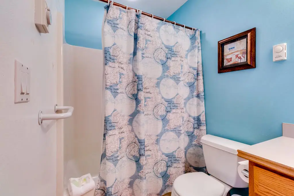 Dog-Friendly Home with Private Hot Tub - Near City Park and Beach Access