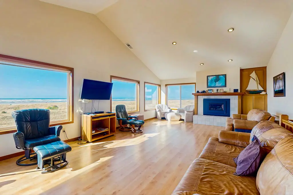 Frannie's Beachfront