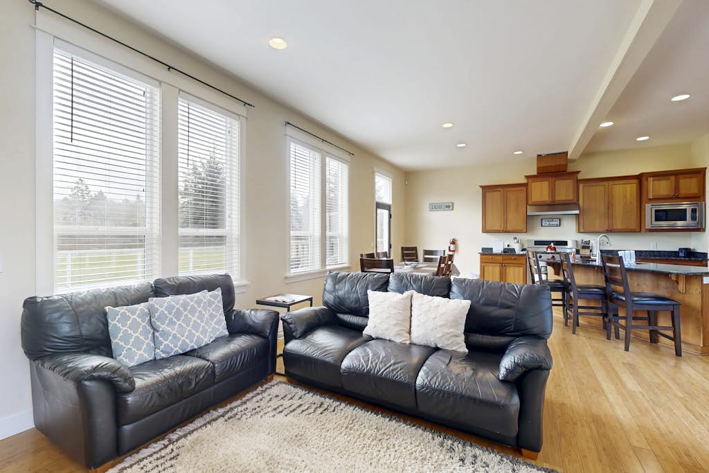 Dog-friendly and golf course-adjacent home with gas fireplace and deck