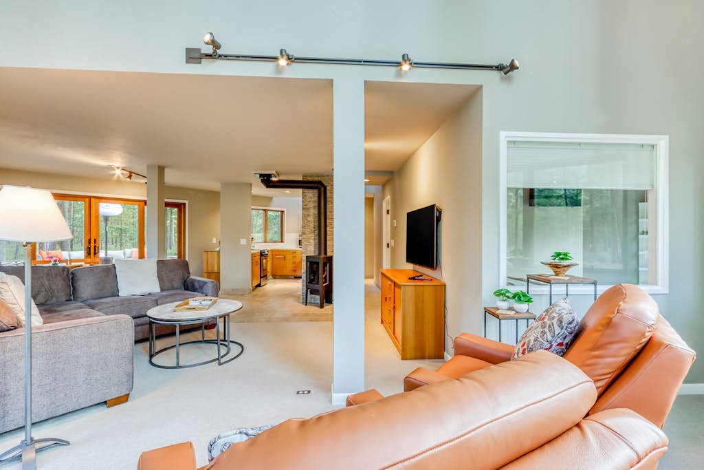 Unique & secluded forest home with pool, hot tubs, tennis, sauna, & basketball