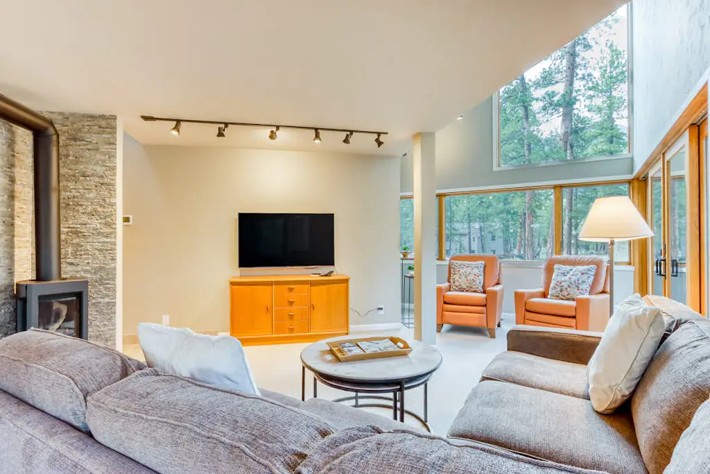 Architect's Masterpiece Black Butte