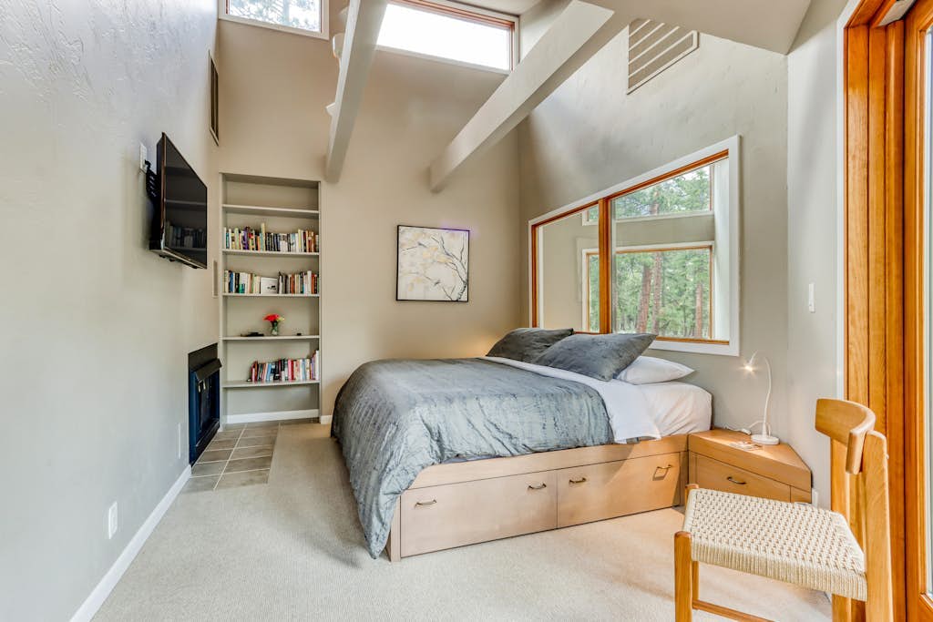 Unique & secluded forest home with pool, hot tubs, tennis, sauna, & basketball