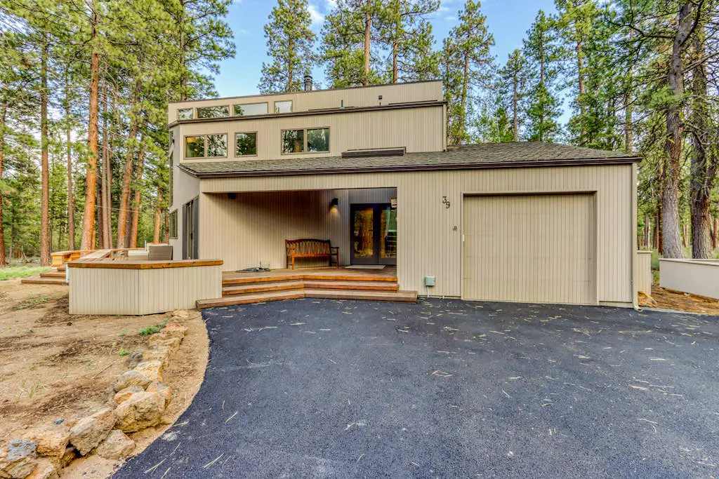 Architect's Masterpiece Black Butte