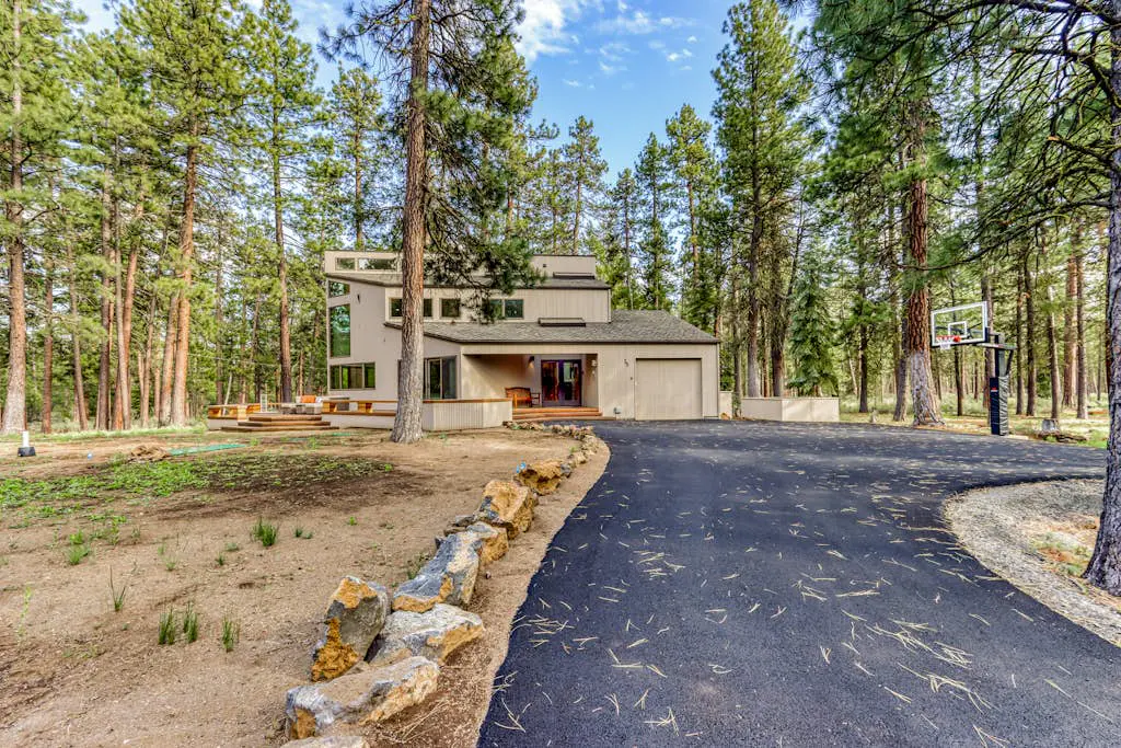 Architect's Masterpiece Black Butte
