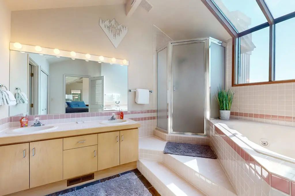 Hawks Landing - River & Mountain Views - Pool, Spa, Water Park, Tennis, Golf