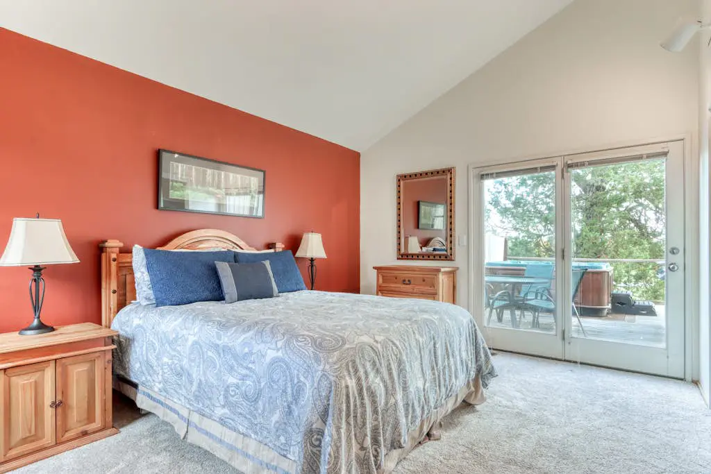 Robin Court Retreat