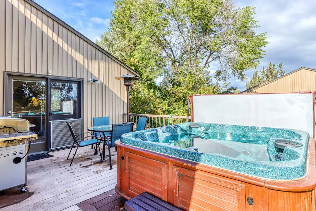 Robin Court Retreat
