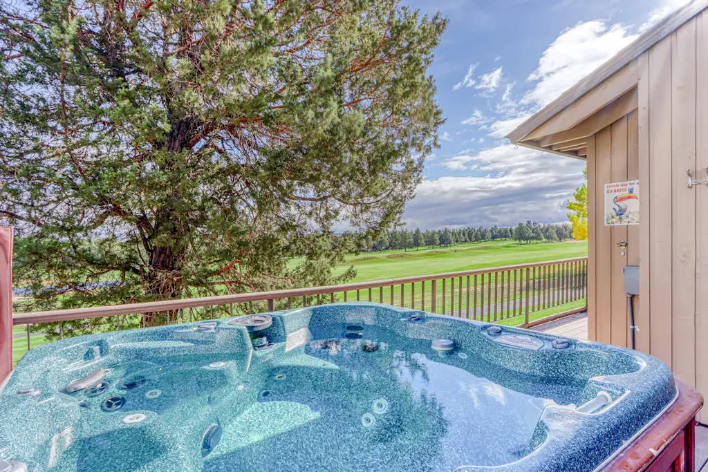 Robin Court Retreat