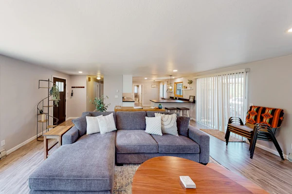 Nancy's Retreat | Home in Eugene, walk to University of Oregon & Hayward Field