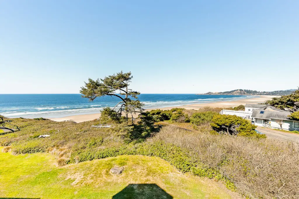 Oceanfront top floor condo with stunning views gas fireplace and grill