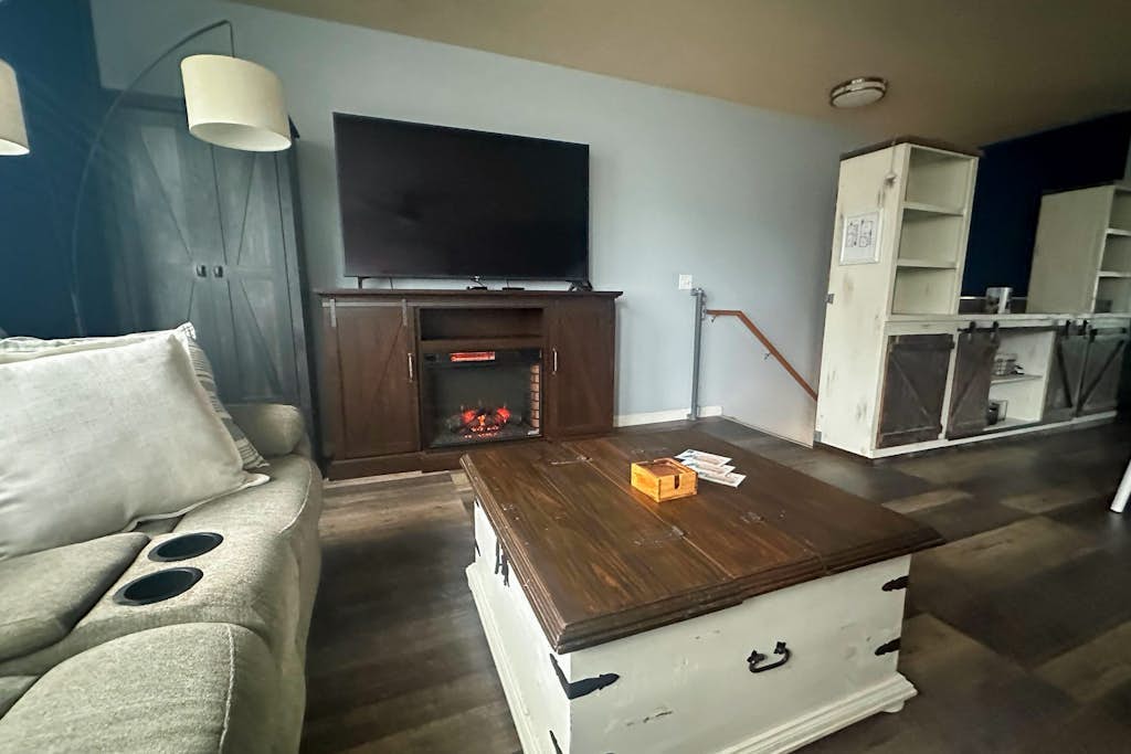 Family Friendly Coastal Getaway Townhome Near Beach & Downtown