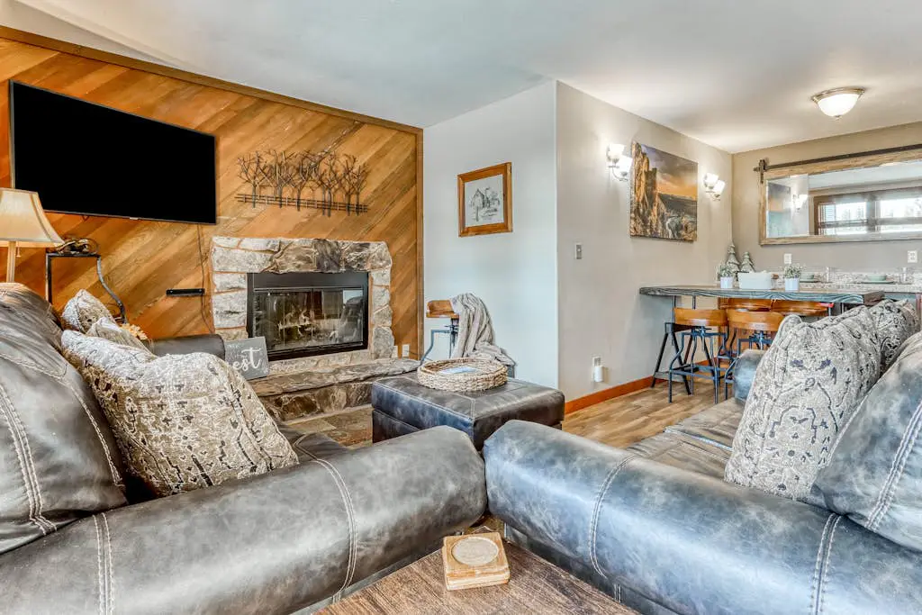 Seventh Mountain Resort Unit 713
