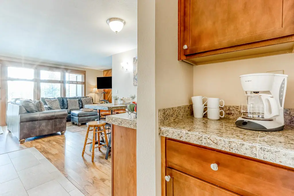 Seventh Mountain Resort Unit 713