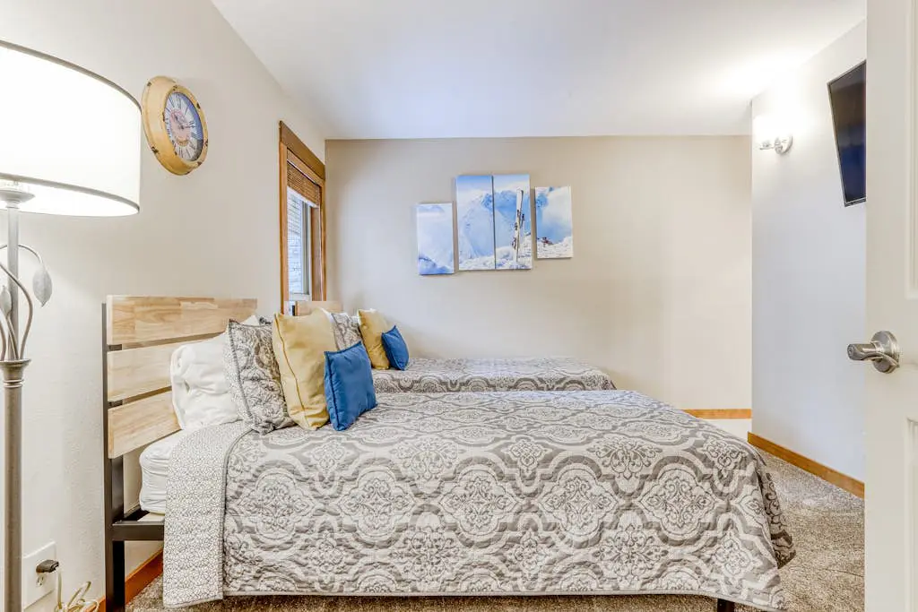 Seventh Mountain Resort Unit 713