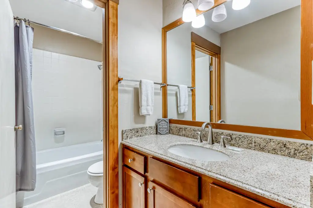 Seventh Mountain Resort Unit 713
