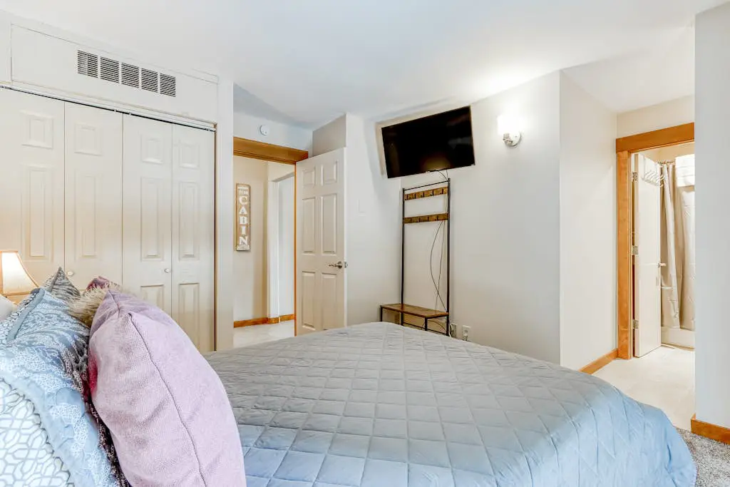 Seventh Mountain Resort Unit 713