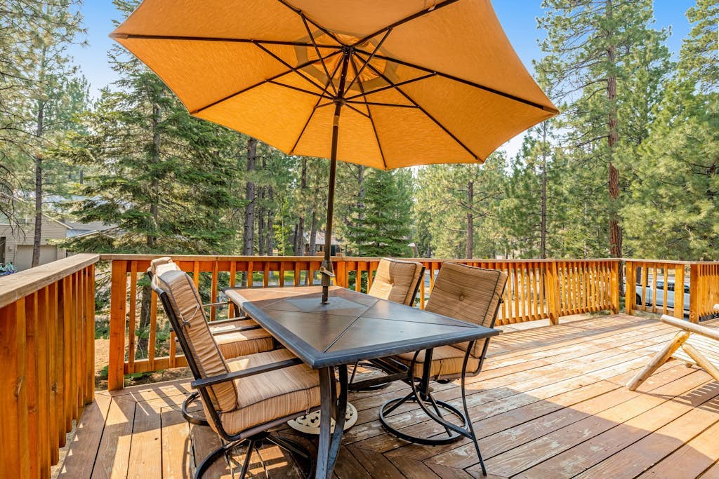 Three Sisters Hideaway | House in Black Butte Ranch with shared amenities