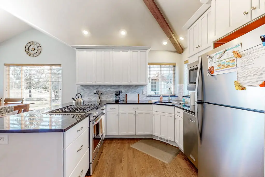 Relaxation & Adventure in Eagle Crest - Charming Townhouse with Resort Amenities